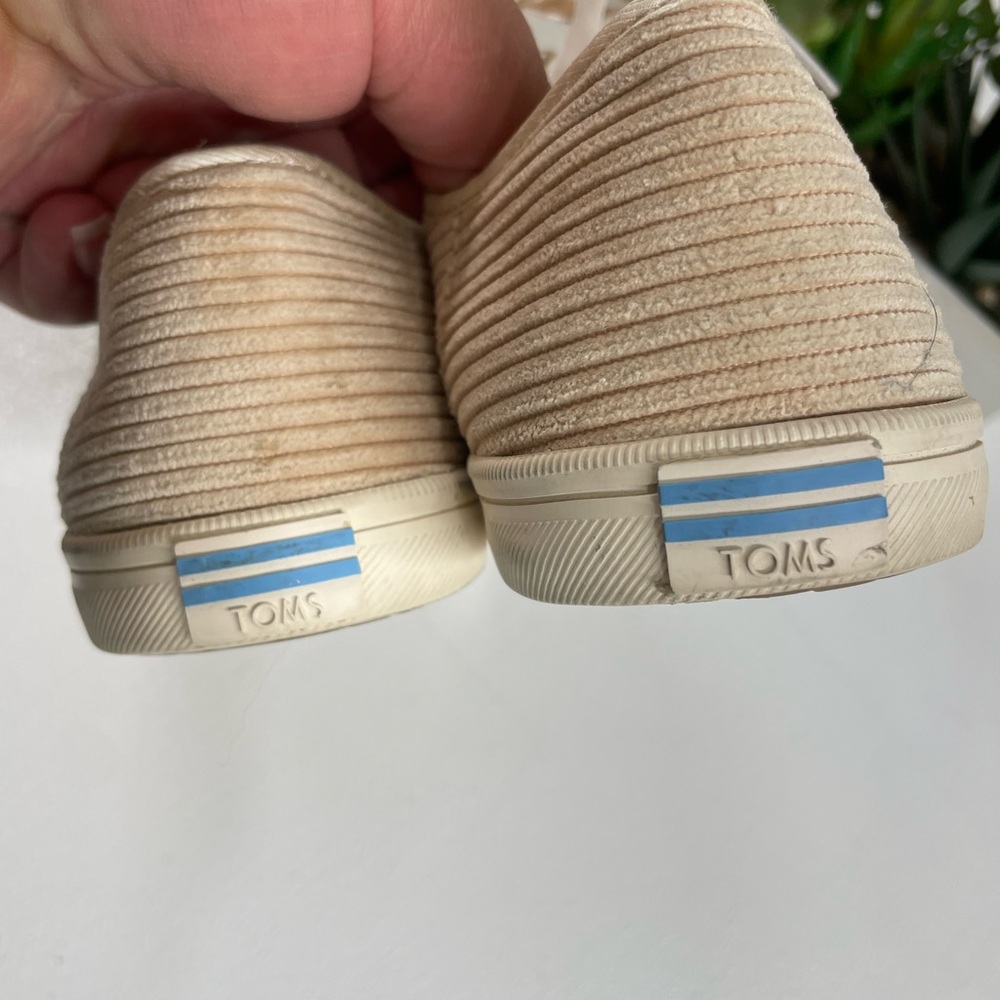 Toms Women's Tan Corduroy Sneakers - Picture 3 of 6